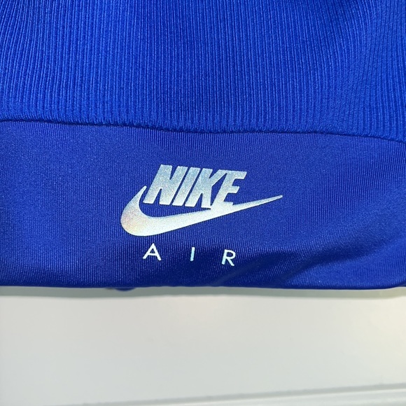Nike Air Sports Bra Size XS. Brand New Without Tags ! - Picture 2 of 7
